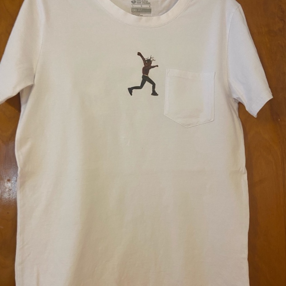 Travis Scott Second Astroworld Tour T Shirt - Picture 2 of 5